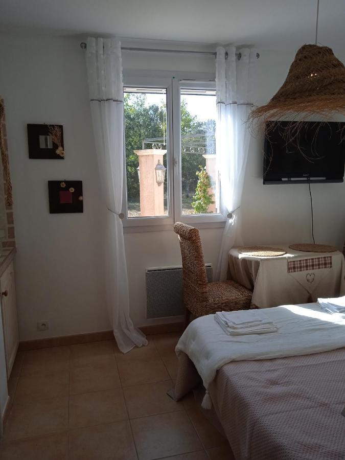 Chez Marie Bed and Breakfast Régusse Εξωτερικό φωτογραφία