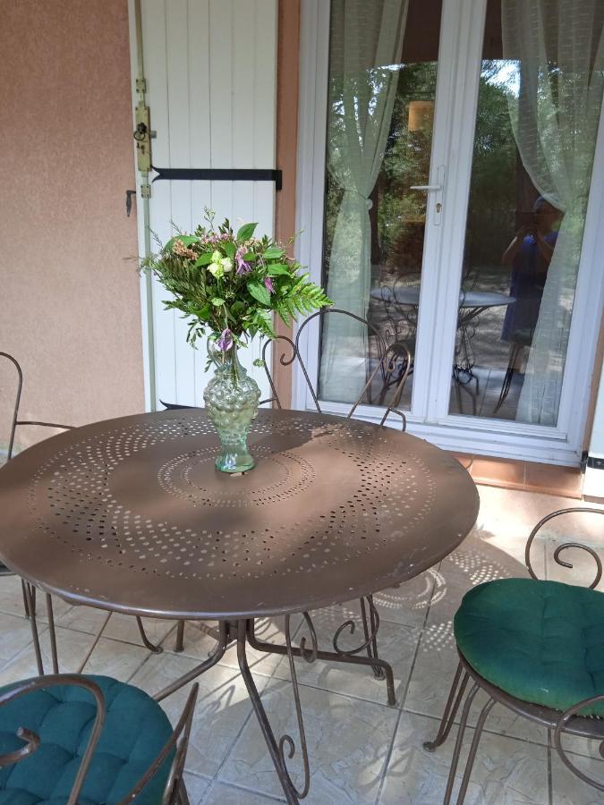 Chez Marie Bed and Breakfast Régusse Εξωτερικό φωτογραφία